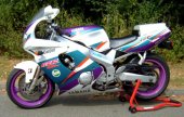 1995 Yamaha FZR 600 R photo